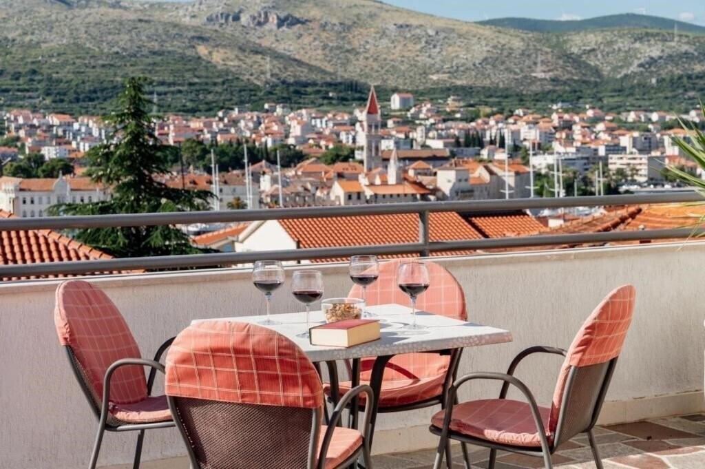 Готель Apartments Kudelik 3*