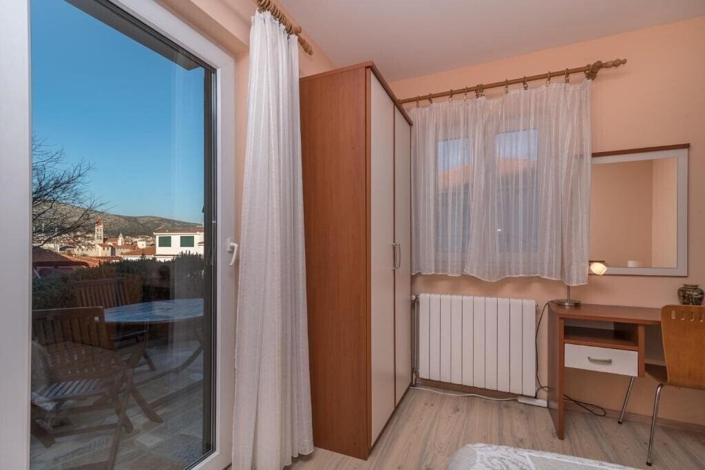 Фото Guest House Bakica 3*
