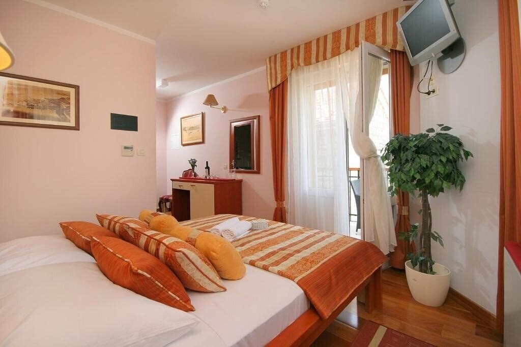 Фотографія Hotel Trogir 3*