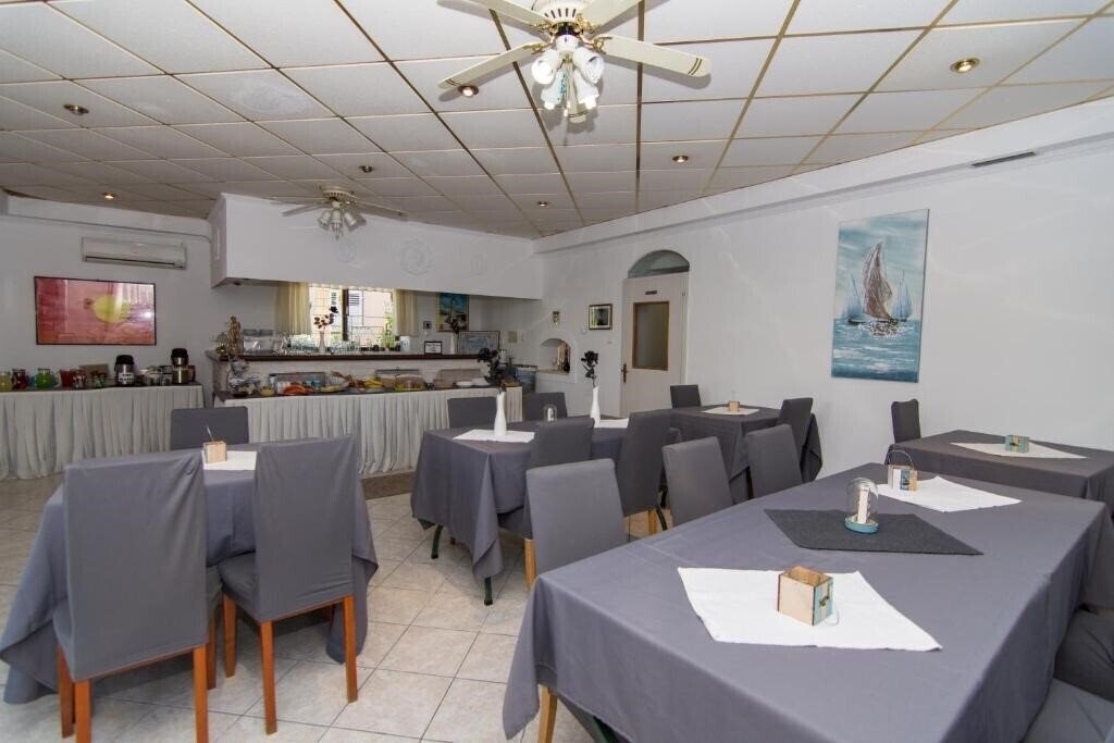 Фото Villa Jadran 3*