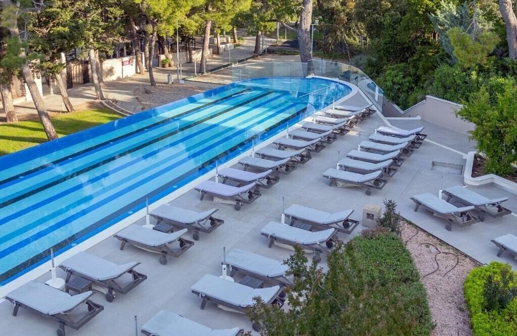 Изображение Bluesun Hotel Jadran 5*