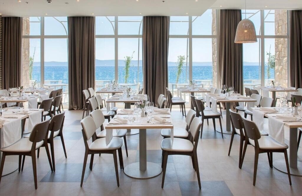 Картинка Bluesun Hotel Jadran 5*