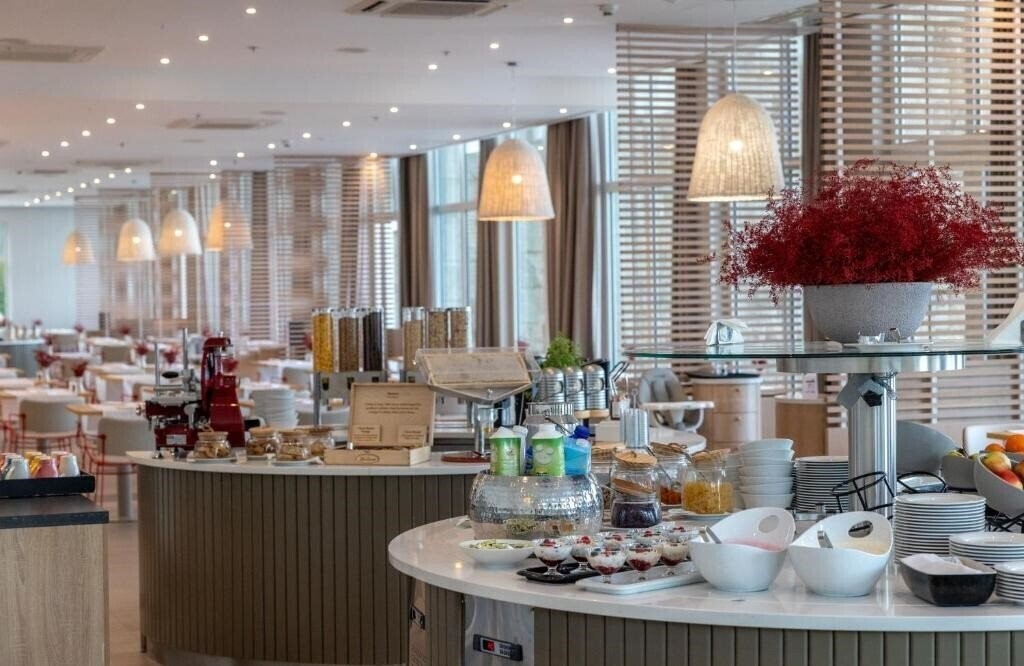 Картинка Bluesun Hotel Jadran 5*