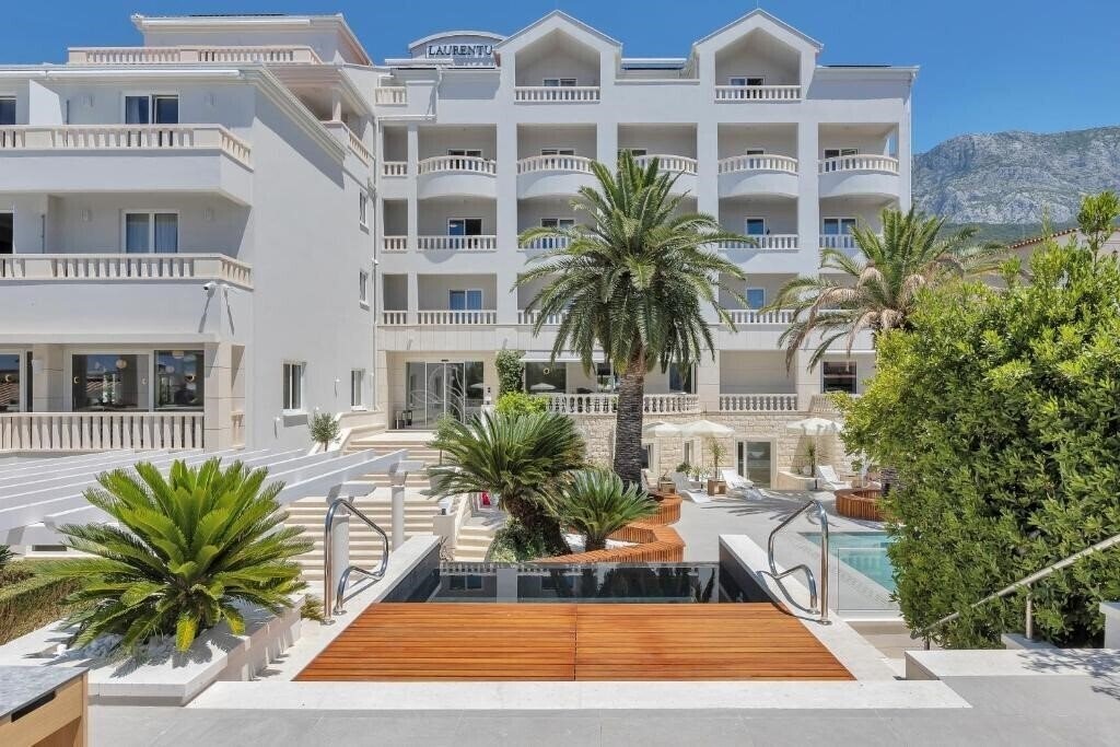 Готель Laurentum 4*