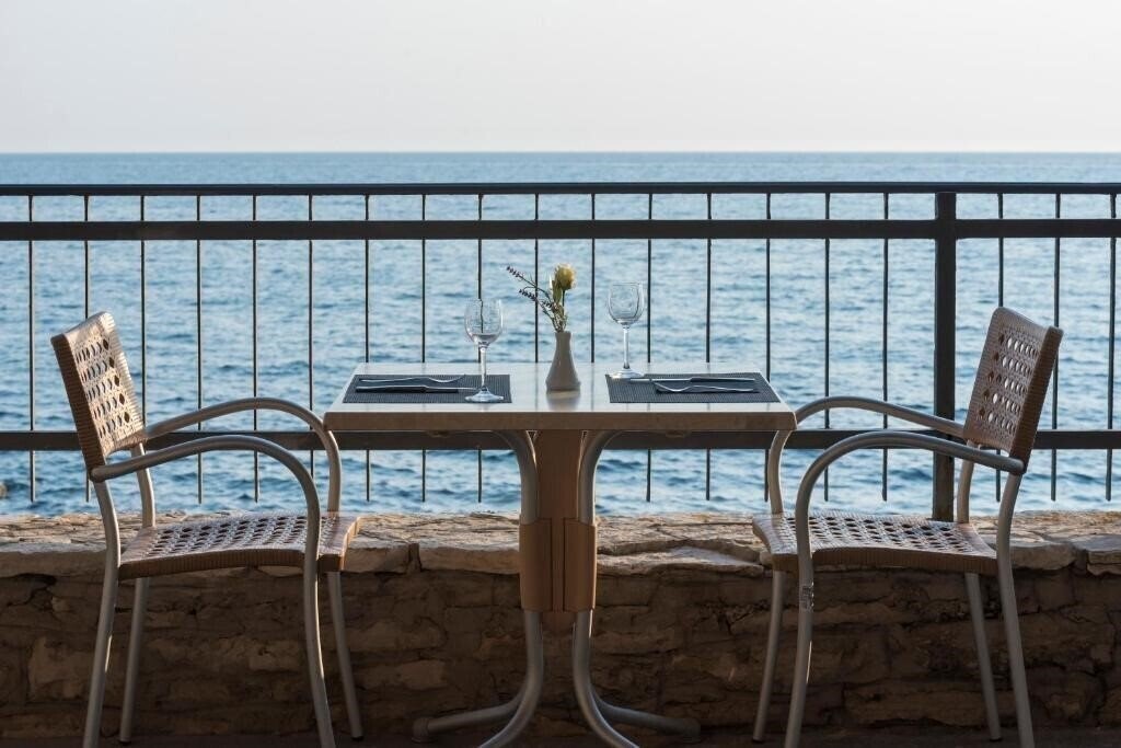 Картинка Moj Mir 2*