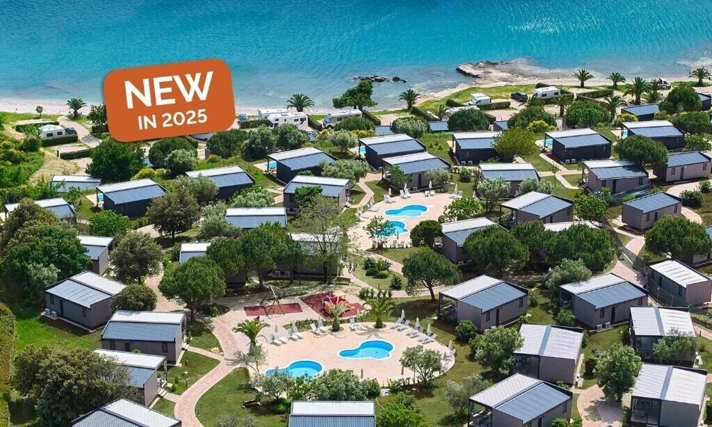 Отель Holiday Homes Sirena Campsite 4*