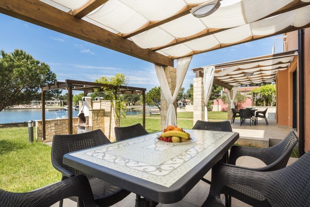 Фото Apartments Amfora Plava Laguna (ex. Sol Amfora) 4*