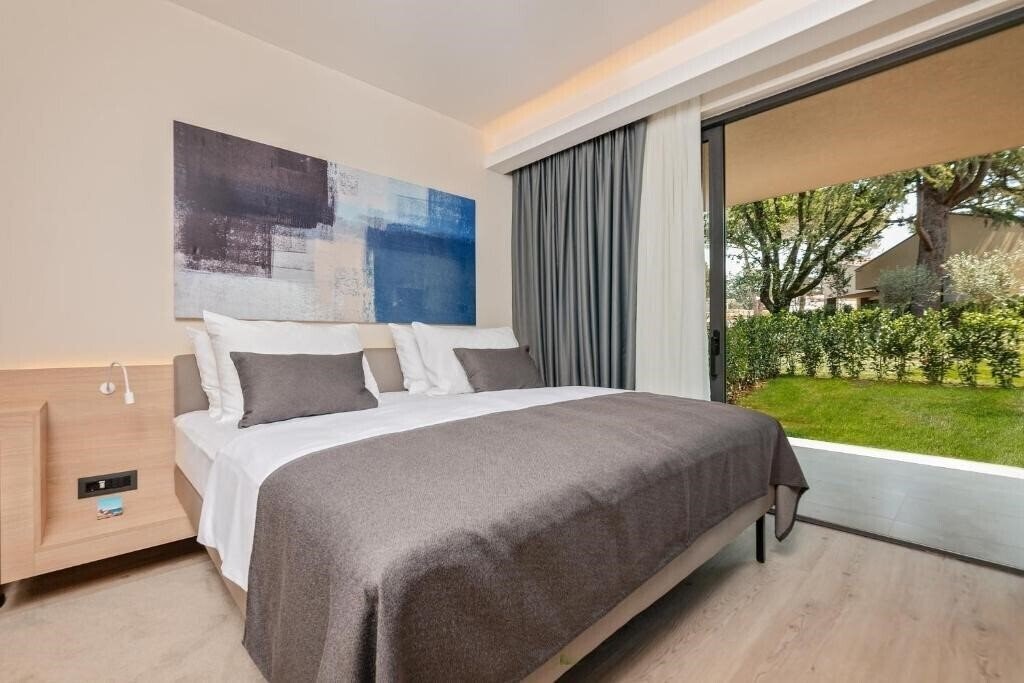 Фото Garden Suites Park Plava Laguna 4*