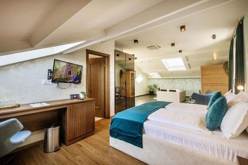 Готель San Valentino Palace 4*
