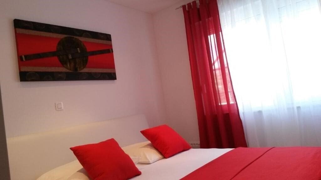 Готель Marjan Apartments апартаменты