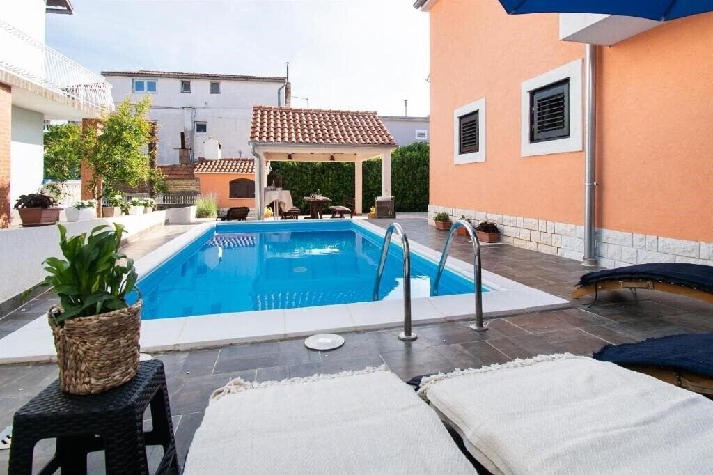 Готель App & Room Agiss With Pool 3*