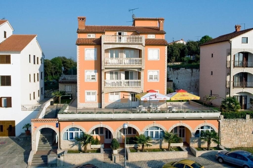 Картинка Apartments Valentino 3*