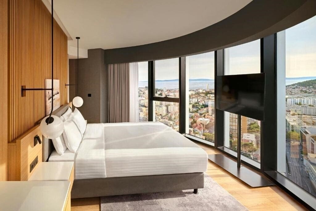 Отель AC Hotel Split 4*