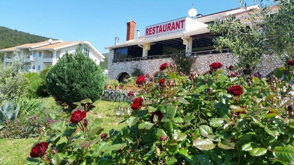 Изображение Hotel Zlatni Lav 3*