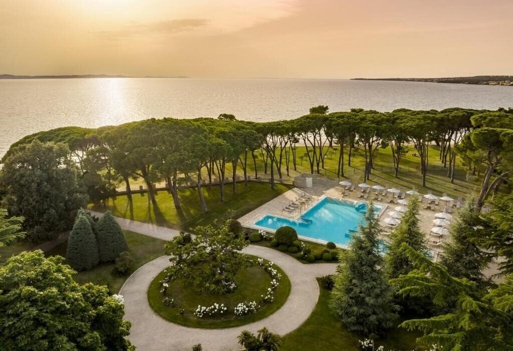 Отель Falkensteiner Adriana Hotel 4*