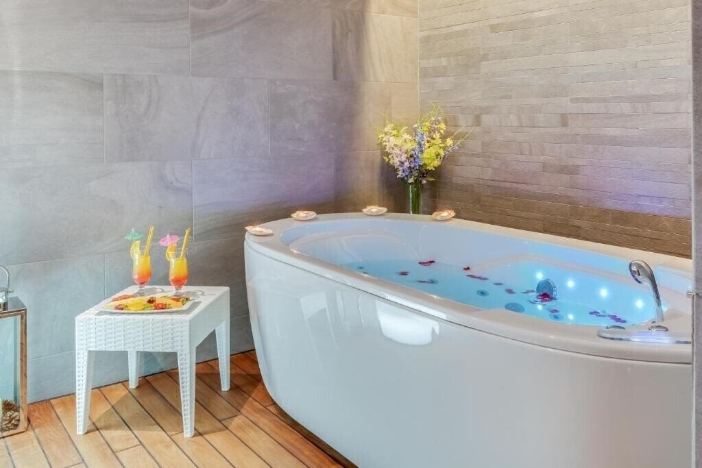 Фото Petrcane Pinija 4*