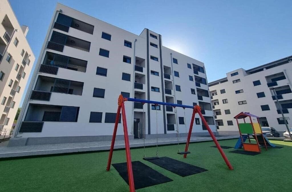 Готель Apartments Isa 3*