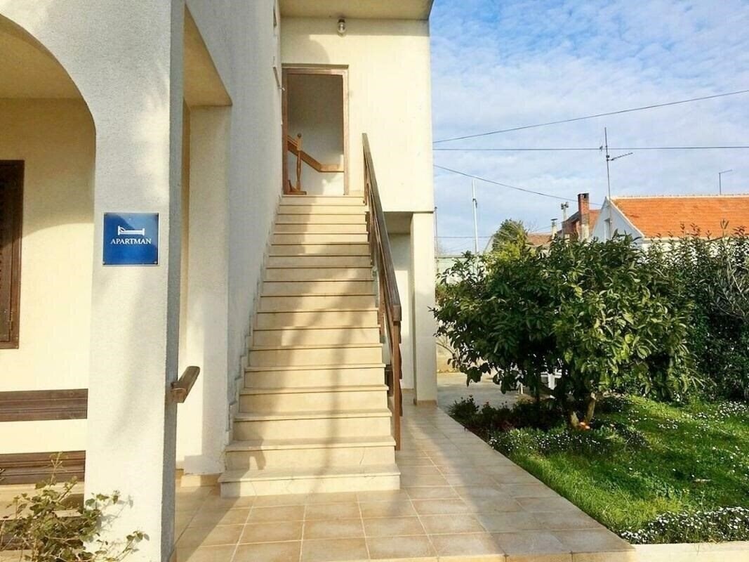 Фото Apartmani Baresic 4*