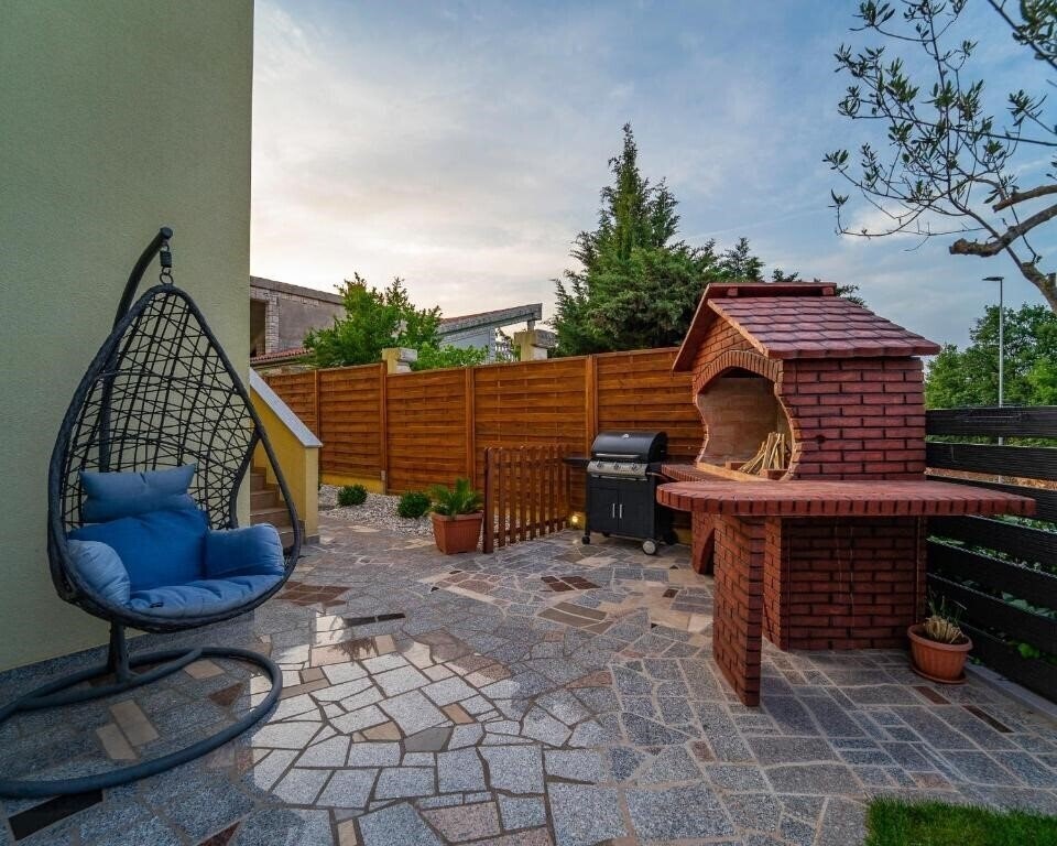 Фото Apartmani Baresic 4*