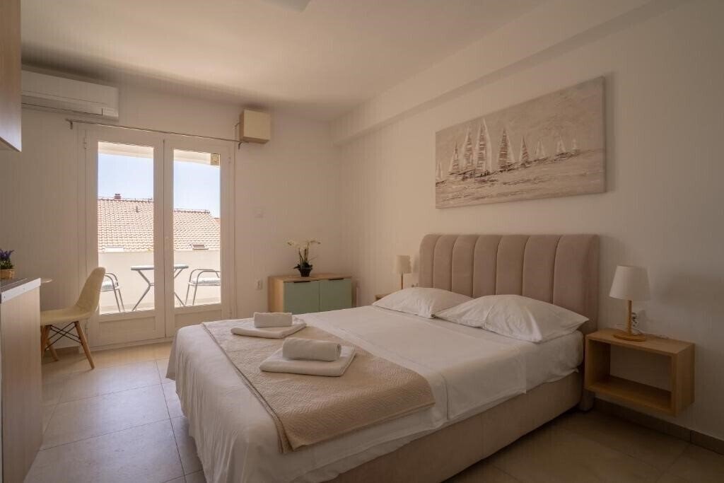 Фото Apartments Petra 3*