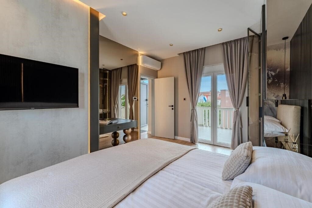 Фото Design Apartments Dijan 4*