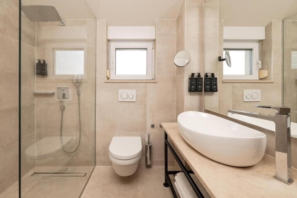 Фото Rooms & Restaurant Matanovi Dvori 4*