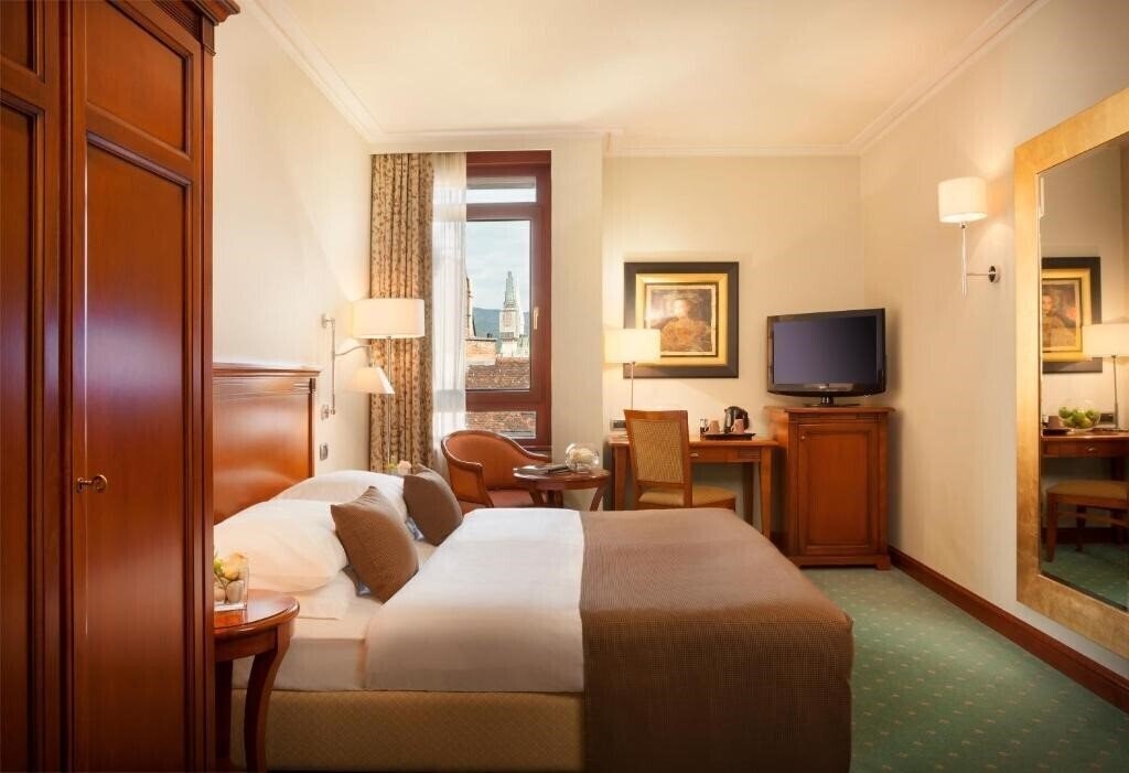 Картинка Best Western Premier Hotel Astoria 4*