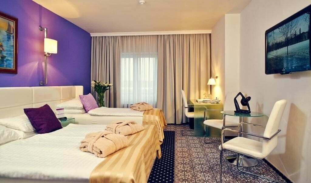 Фото Phoenix Hotel 4*