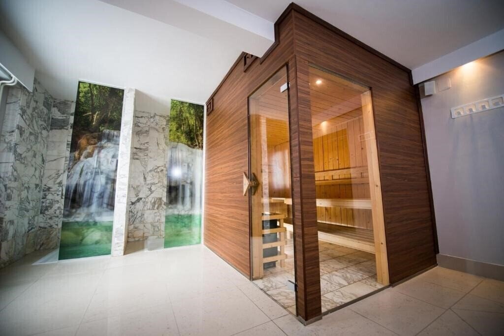 Фотографія Phoenix Hotel 4*