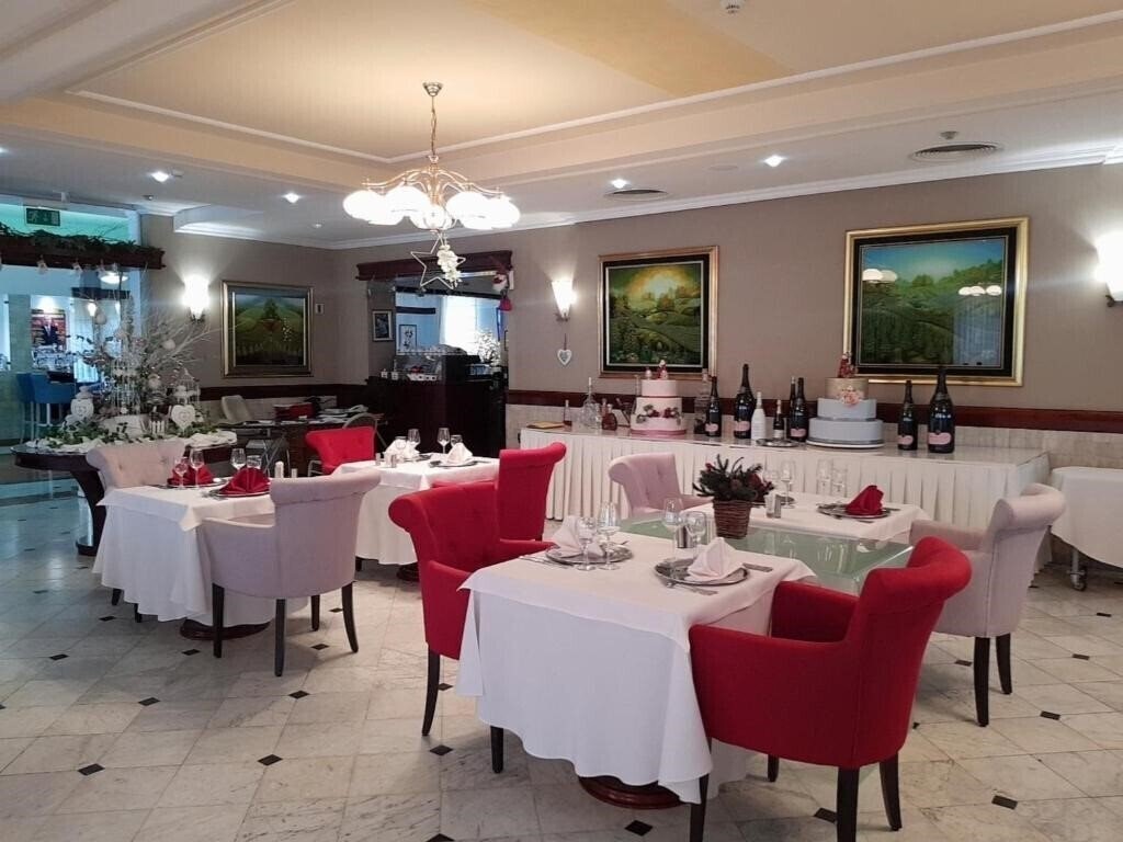 Зображення Phoenix Hotel 4*