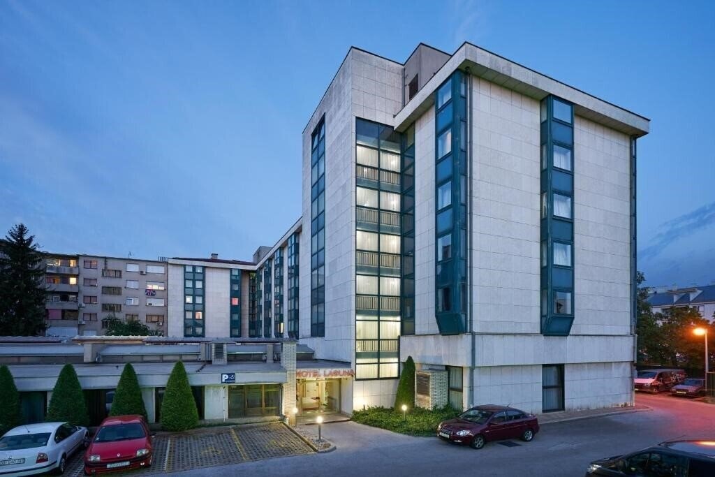 Отель Laguna Zagreb 3*