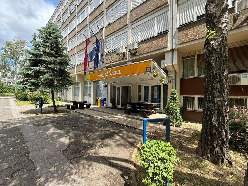Отель Hostel Arena 1*