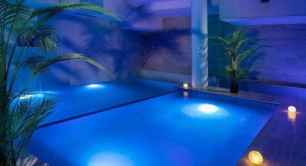 Изображение Grand Hotel Zagreb 3*