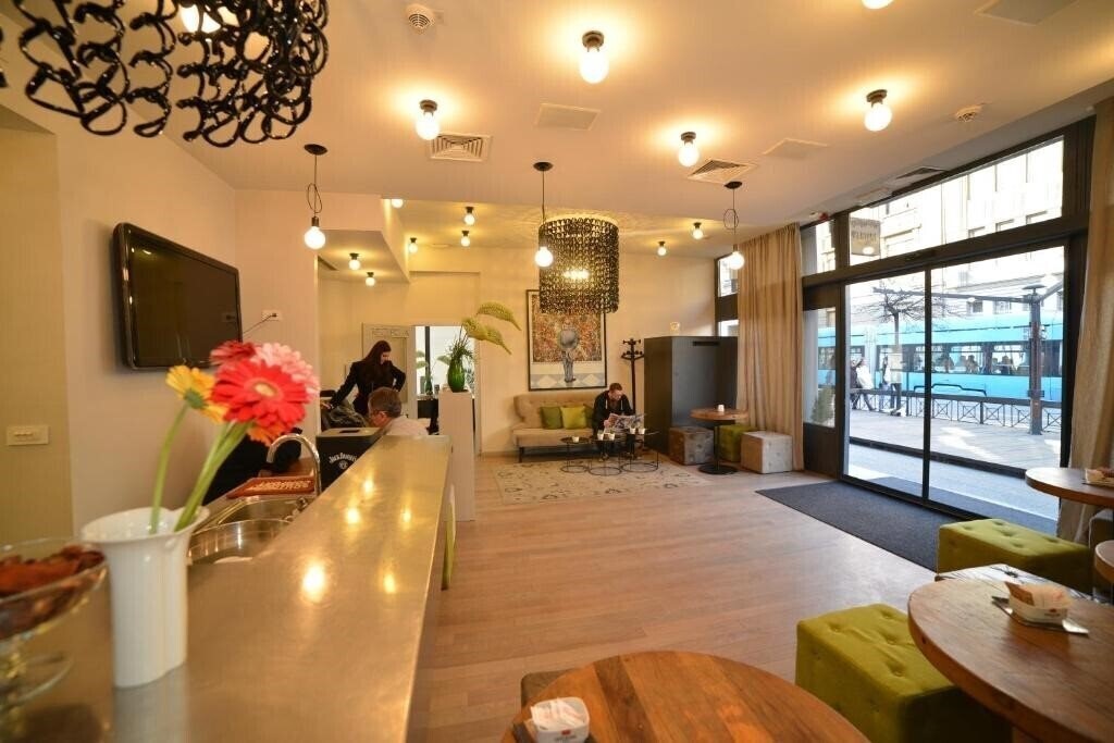 Готель Garden Hotel 4*