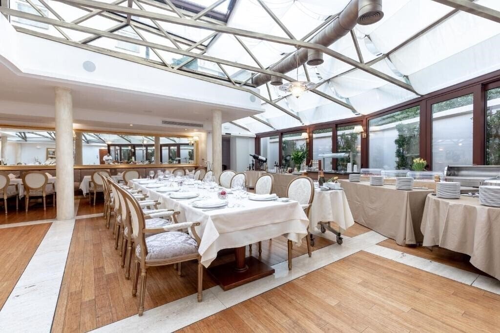 Фотографія Le Premier Boutique Hotel 5*