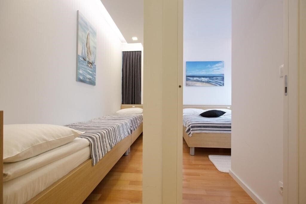 Отель Dream Hotel 3*