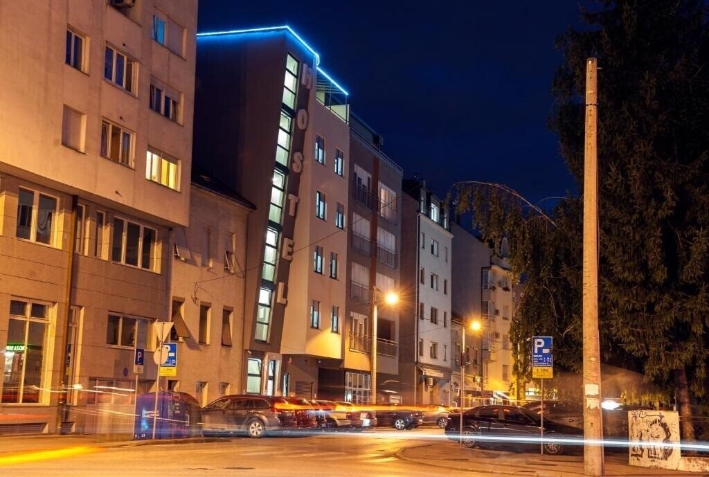 Отель Hostel Moving Hostel 3*