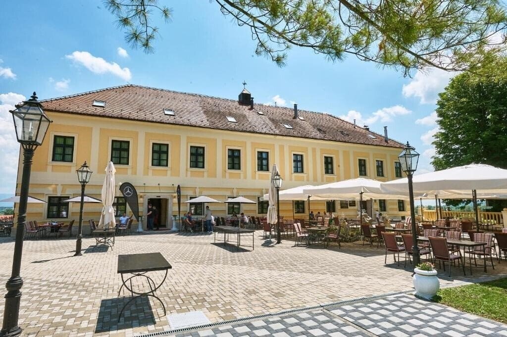Картинка Dvorac Gjalski 3*
