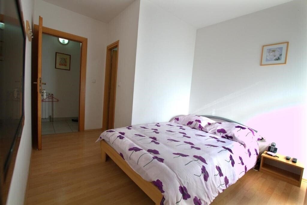 Картинка Ivac Inn Zagreb Airport Hotel 2*