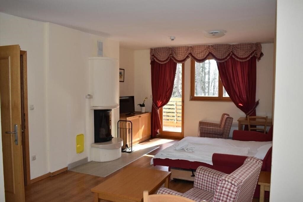 Фото Turisticki Apartmani Snjezna Kraljica 4*