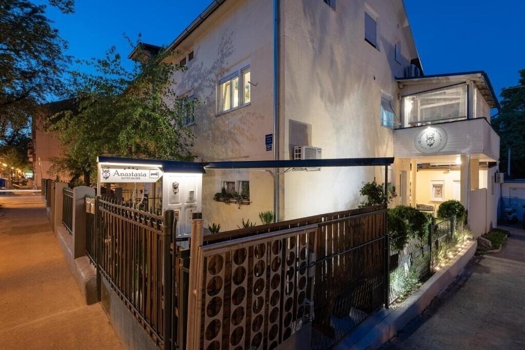 Фотографія Anastasia Suites Zagreb 4*