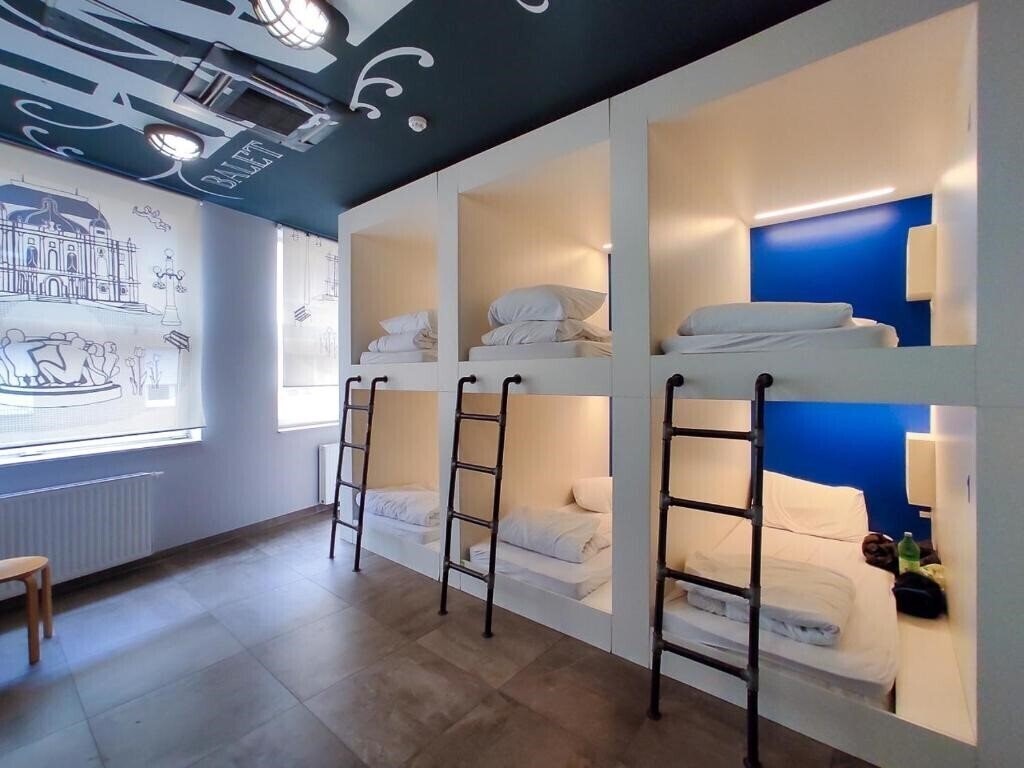 Готель Main Square Hostel 2*