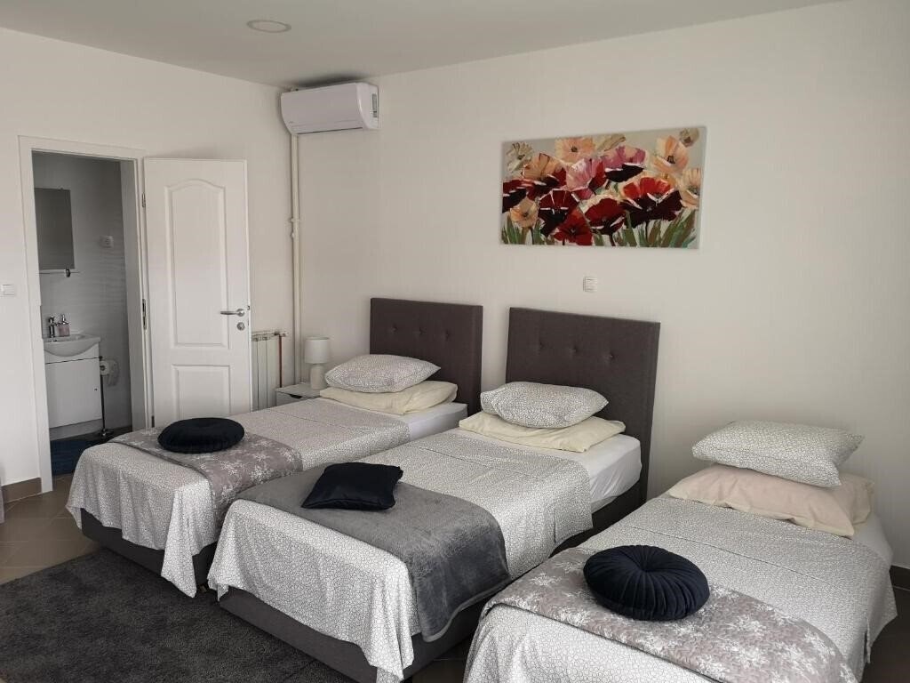 Фото Marko Airport Rooms 3*