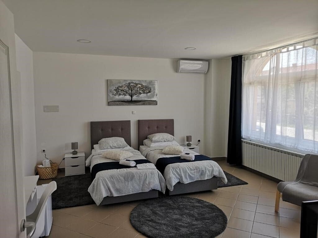 Фотографія Marko Airport Rooms 3*
