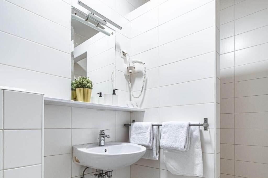 Картинка National Plus + 3*