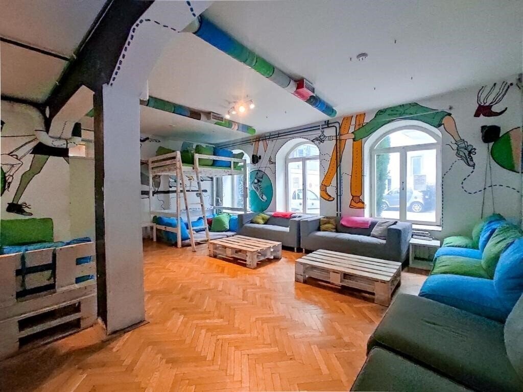 Картинка Whole Wide World Hostel Bar 2*