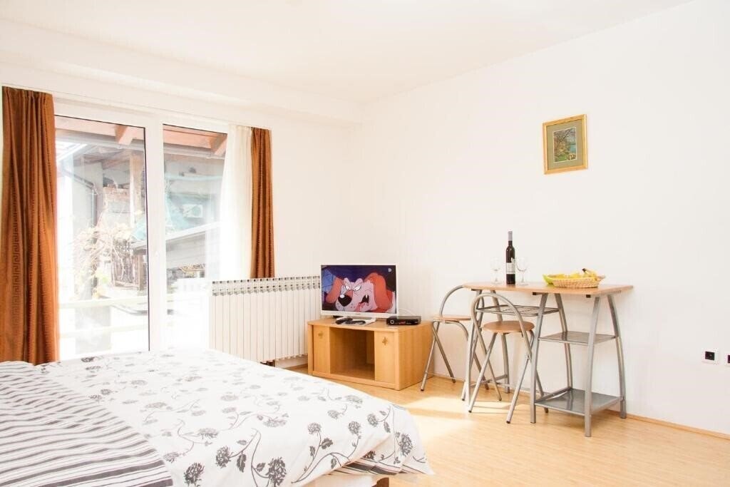 Фото Rooms Garden Zagreb Airport 3*