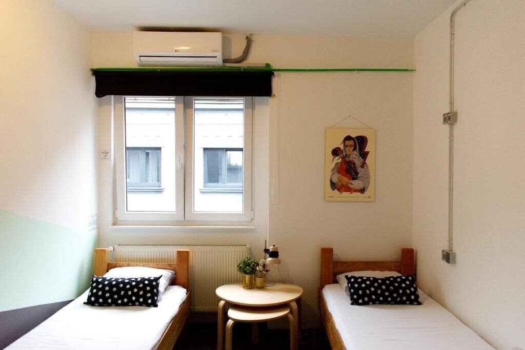 Зображення Stay Swanky Hostel 2*
