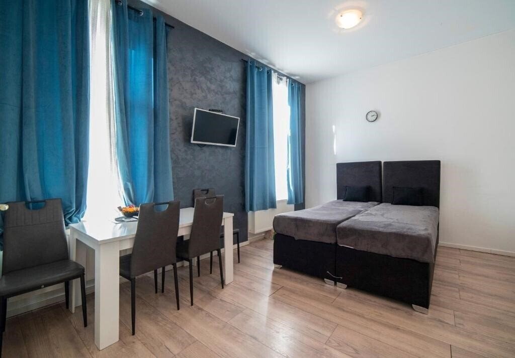 Фото Virtus Apartments And Rooms 3*