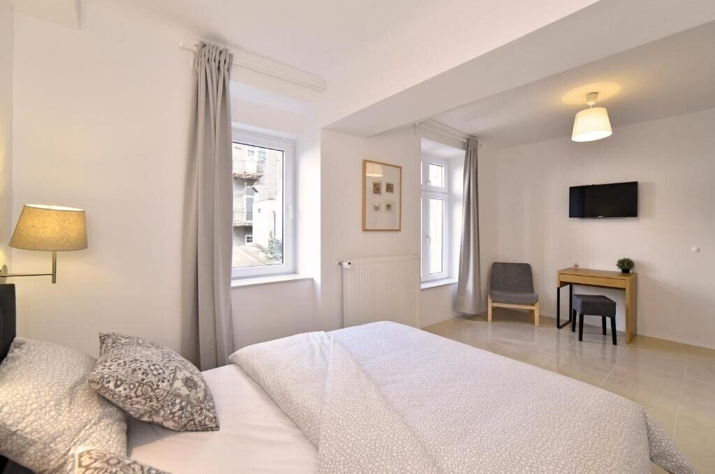 Фото B&B Downtown Zagreb 4*